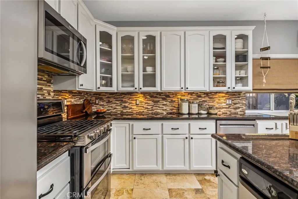 29110 Longhorn, Canyon Lake, California 92587 home-pic-15
