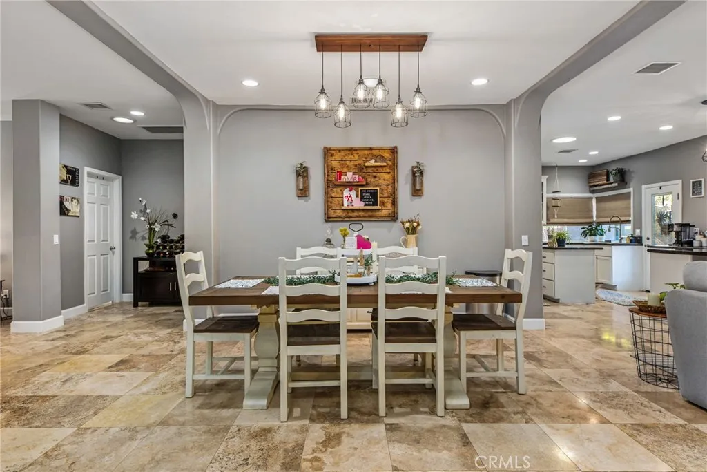 29110 Longhorn, Canyon Lake, California 92587 home-pic-10