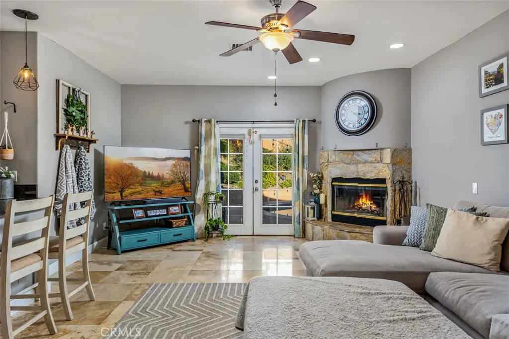 29110 Longhorn, Canyon Lake, California 92587 home-pic-12