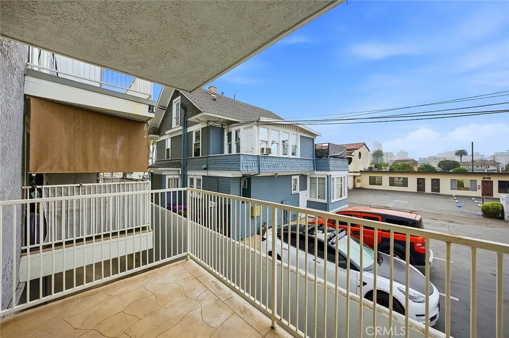 637 Atlantic 3, Long Beach, California 90802 home-pic-6