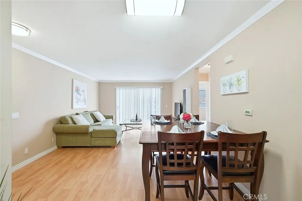 637 Atlantic 3, Long Beach, California 90802 home-pic-12