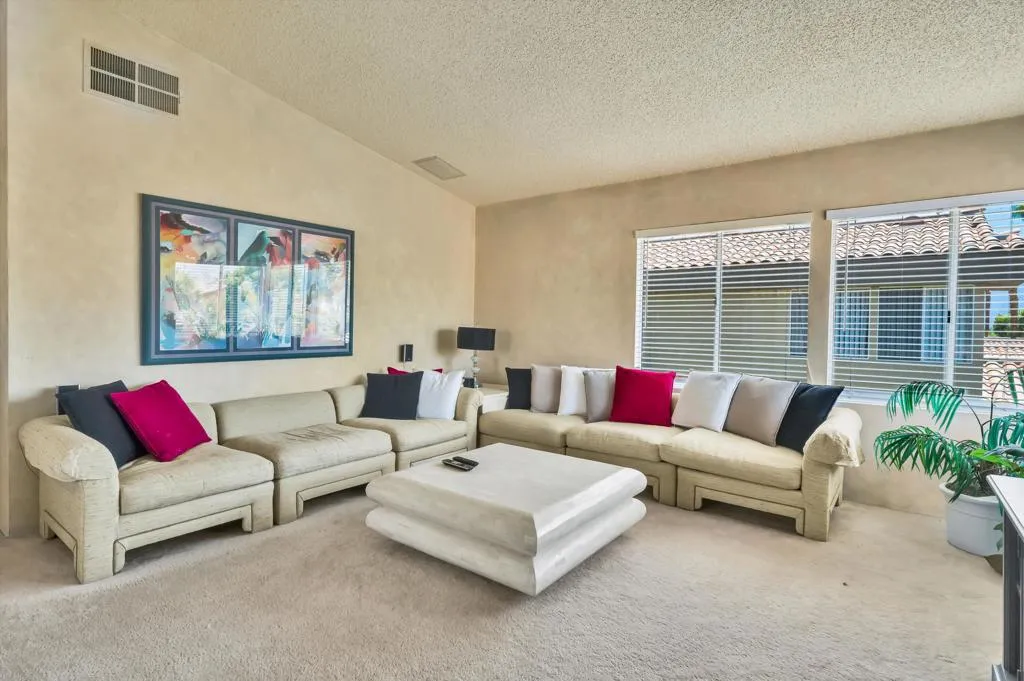 55384 Laurel, La Quinta, California 92253 home-pic-23