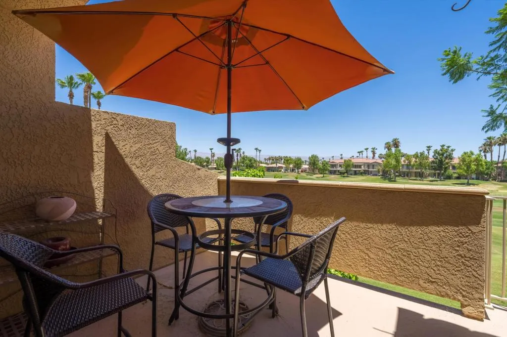 55384 Laurel, La Quinta, California 92253 home-pic-28