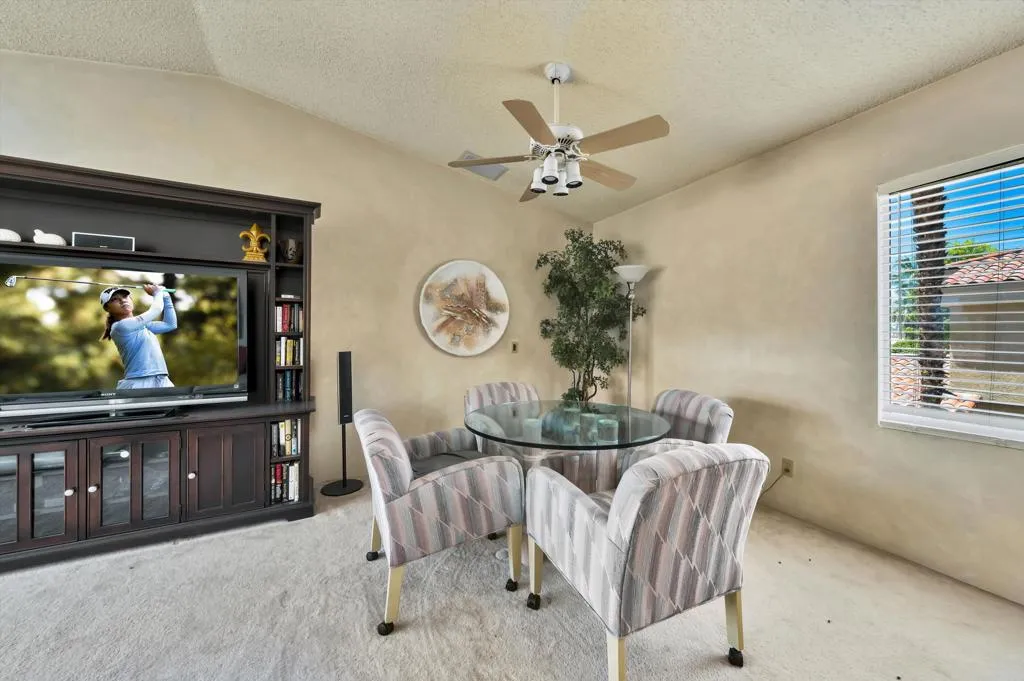 55384 Laurel, La Quinta, California 92253 home-pic-25