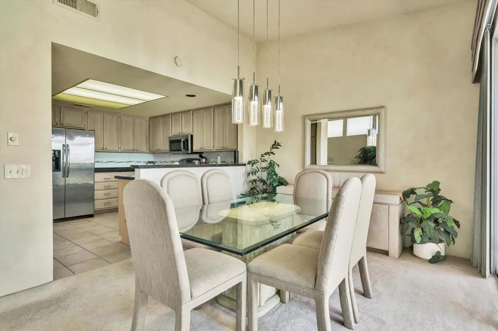 55384 Laurel, La Quinta, California 92253 home-pic-12