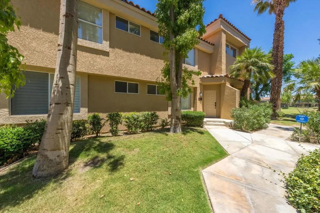55384 Laurel, La Quinta, California 92253 home-pic-3