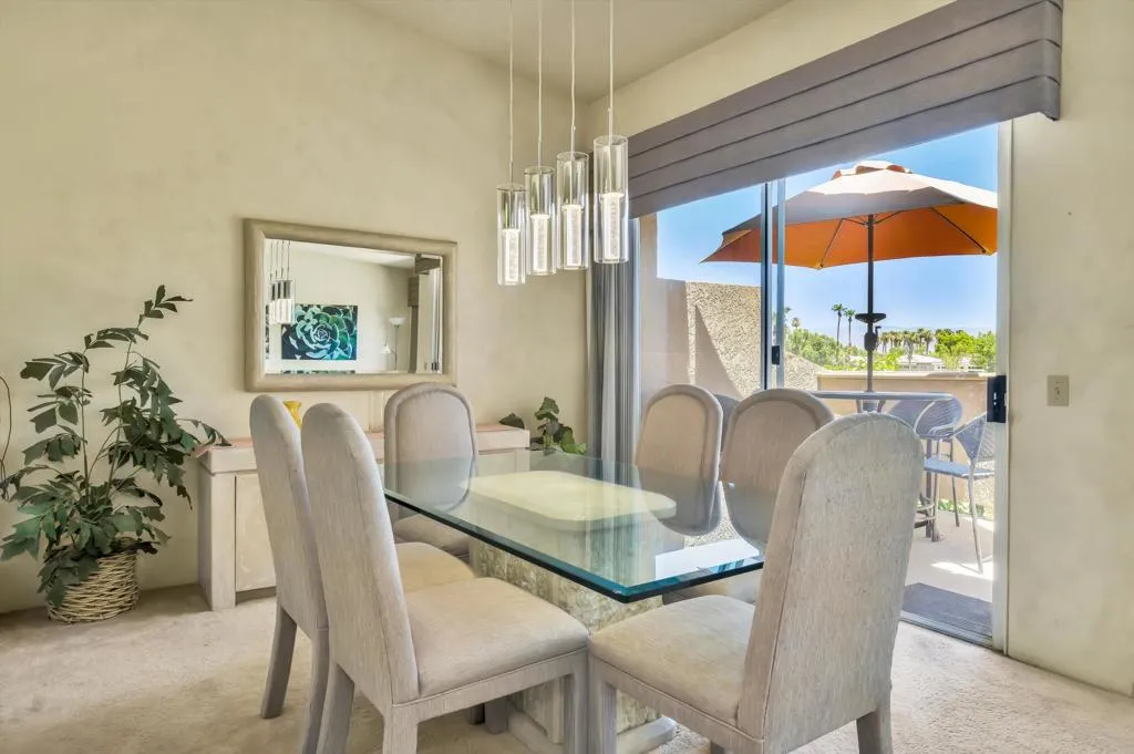 55384 Laurel, La Quinta, California 92253 home-pic-13