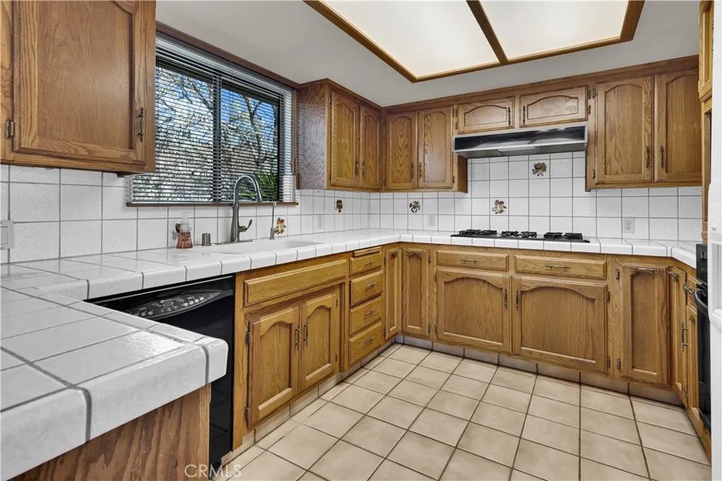 2471 Captains, Bradley, California 93426 home-pic-8