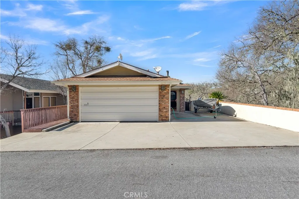 2471 Captains, Bradley, California 93426 home-pic-2