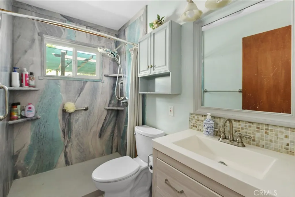 890 S Inez St. Street, Hemet, California 92543 home-pic-26