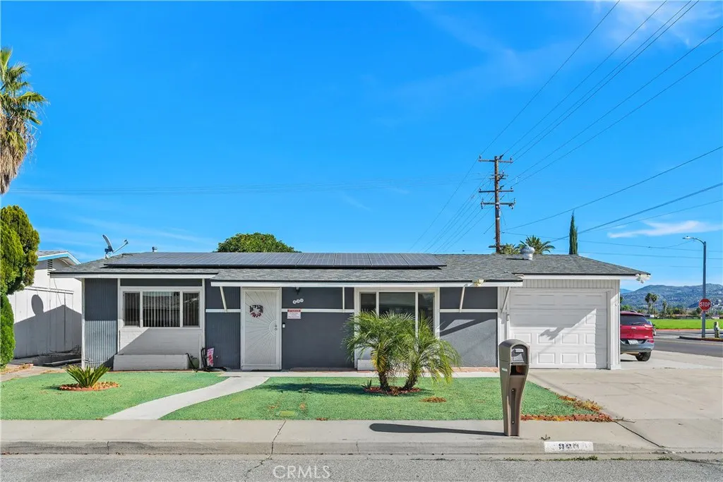 890 S Inez St. Street, Hemet, California 92543 home-pic-1