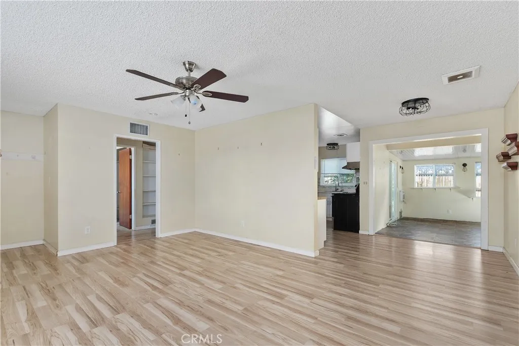 890 S Inez St. Street, Hemet, California 92543 home-pic-7