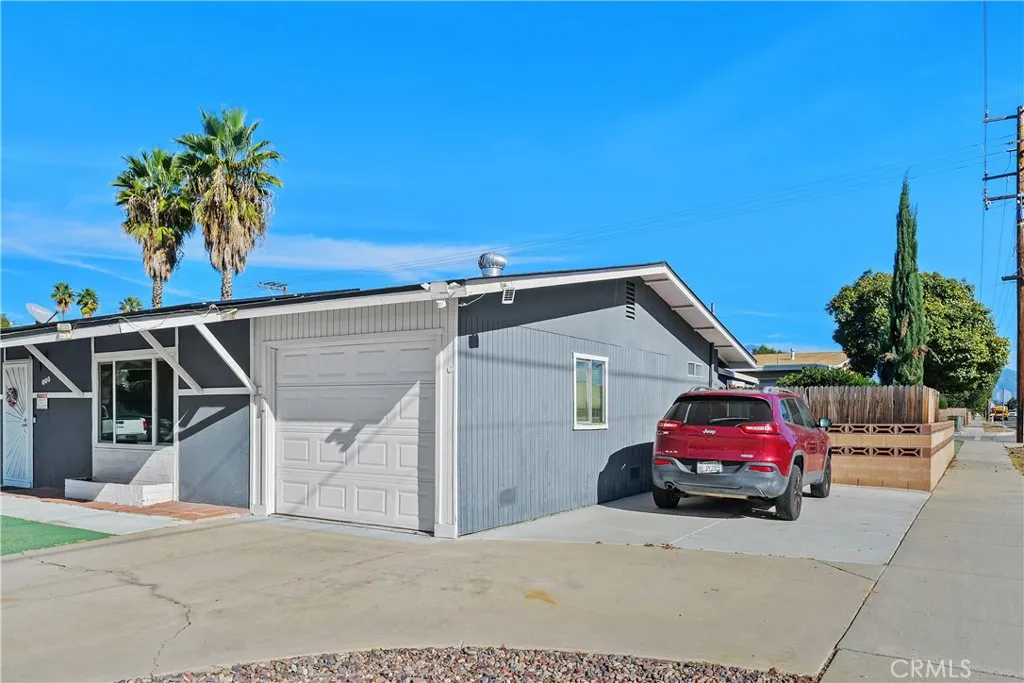 890 S Inez St. Street, Hemet, California 92543 home-pic-3