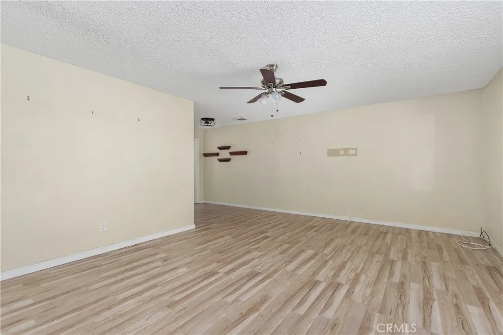 890 S Inez St. Street, Hemet, California 92543 home-pic-4