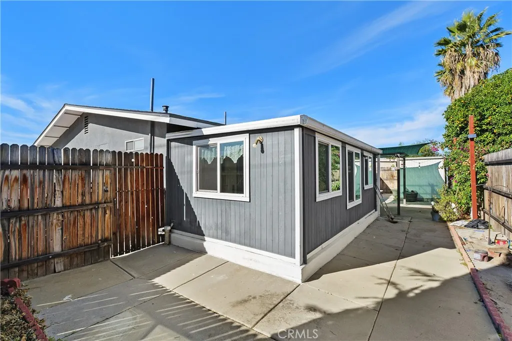 890 S Inez St. Street, Hemet, California 92543 home-pic-33
