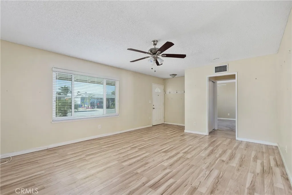 890 S Inez St. Street, Hemet, California 92543 home-pic-6