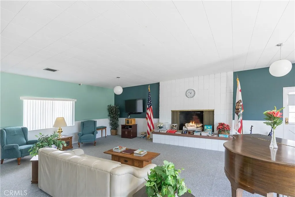 890 S Inez St. Street, Hemet, California 92543 home-pic-38