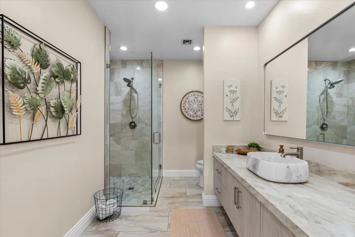 27-48731 San Vicente-14