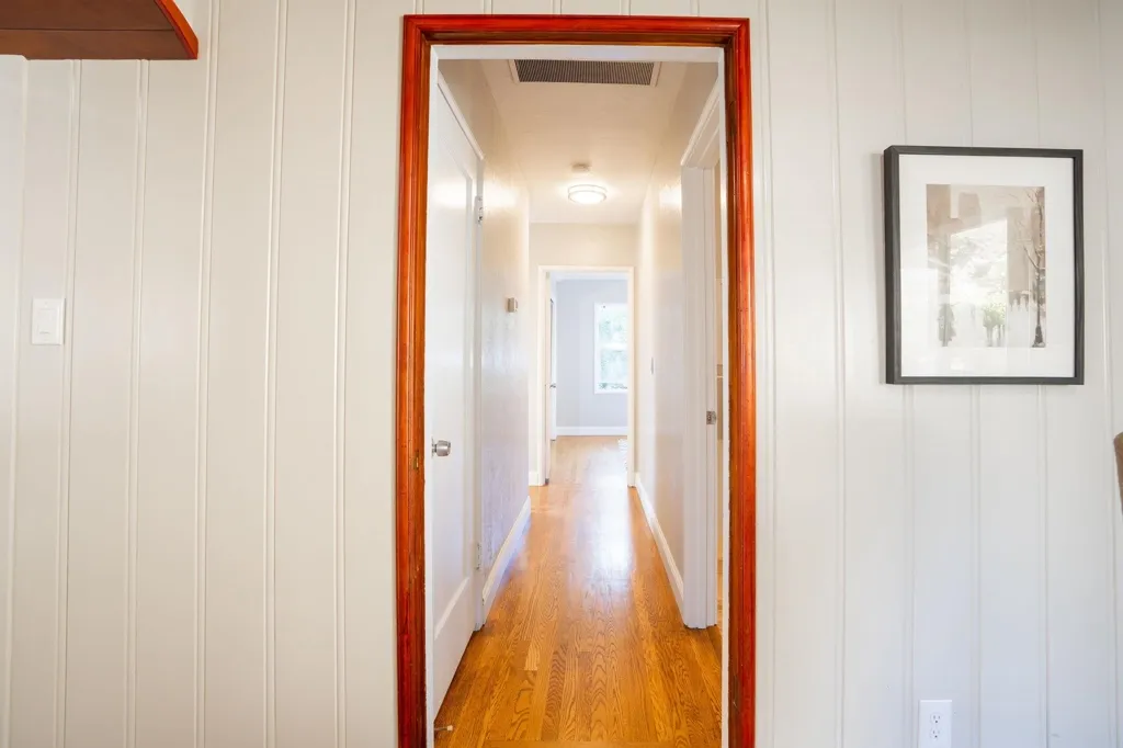 2925 El Monte Ave, Oakland, California 94605 home-pic-26