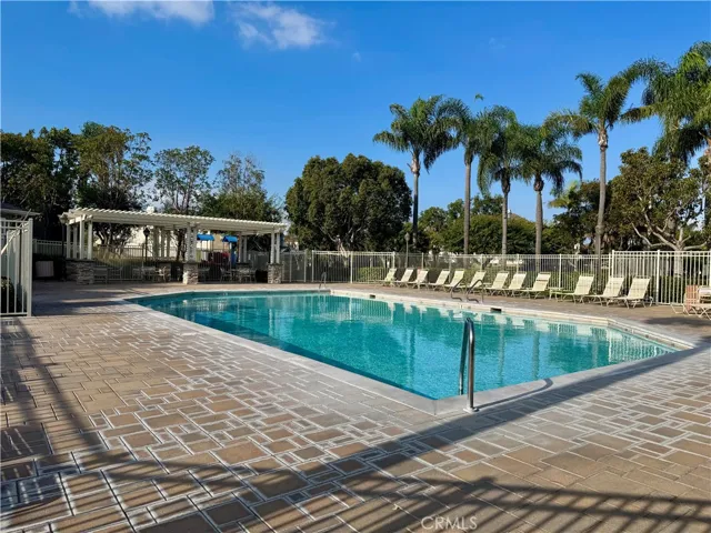 Summerlane Pool