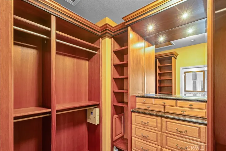 Main Bedroom Closet L