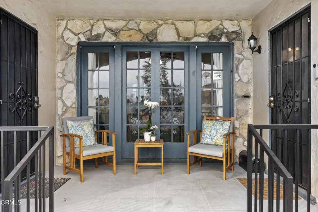 2941 Glenrose Avenue, Altadena, California 91001 home-pic-2