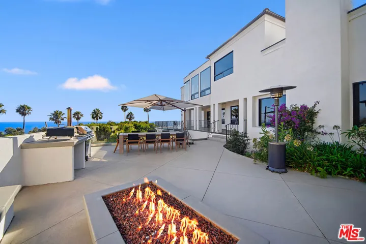 32597 Pacific Coast Highway, Malibu, California 90265