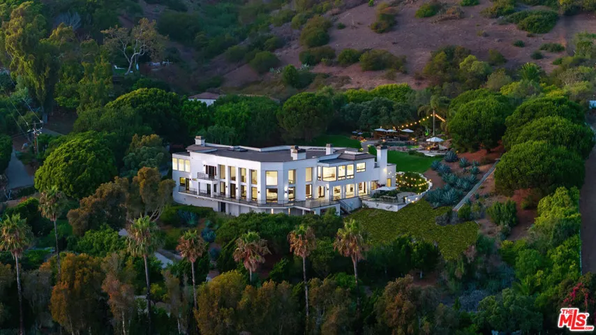 32597 Pacific Coast Highway, Malibu, California 90265