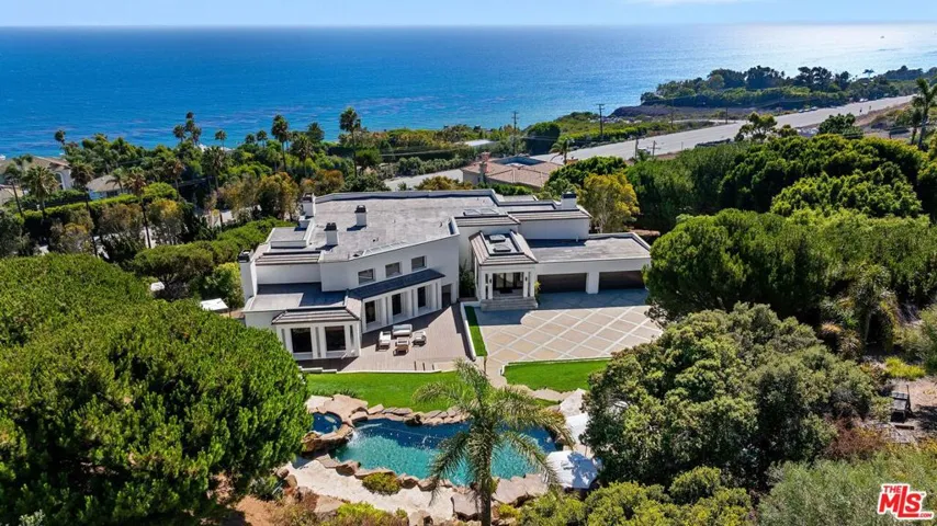 32597 Pacific Coast Highway, Malibu, California 90265