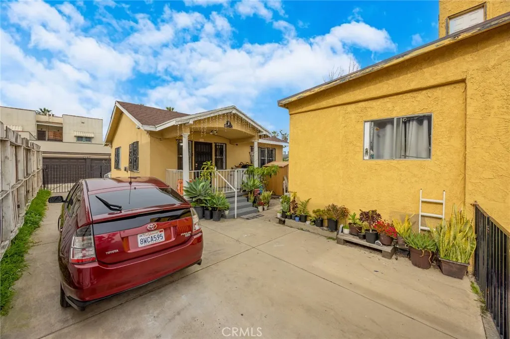 443 S State, Los Angeles, California 90033 home-pic-9