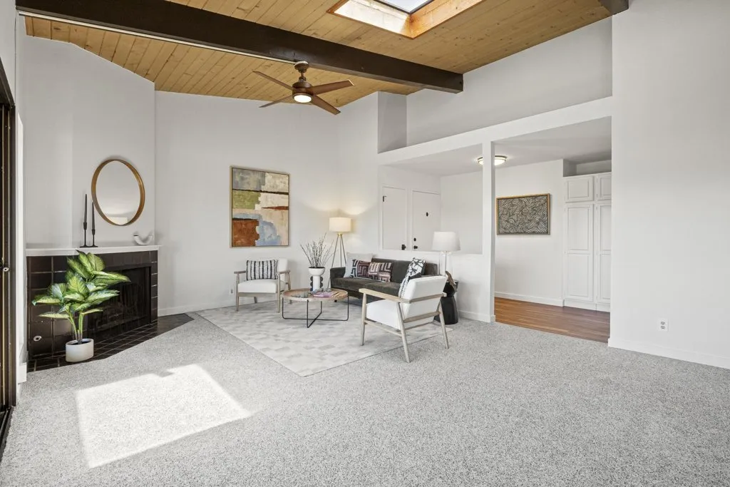 19100 Crest Ave 100, Castro Valley, California 94546 home-pic-3