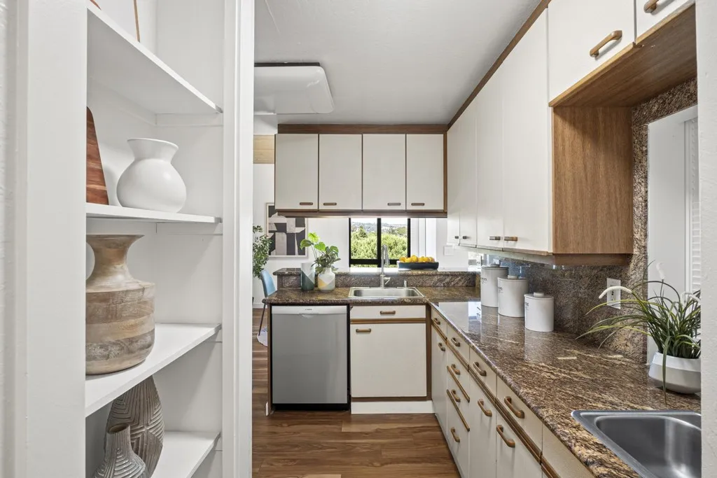 19100 Crest Ave 100, Castro Valley, California 94546 home-pic-8