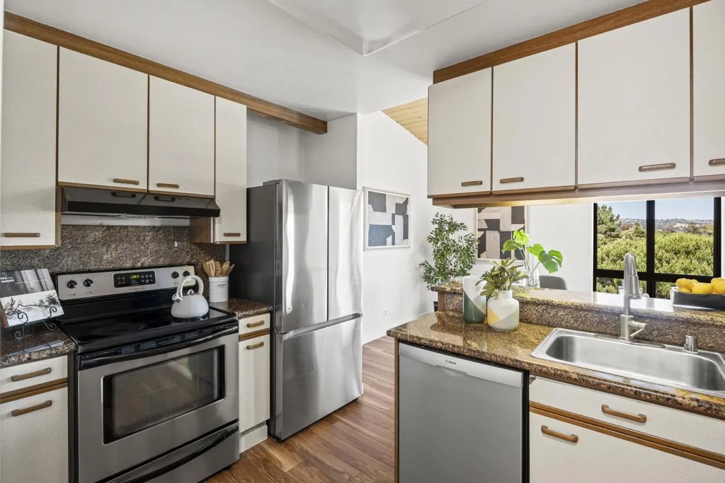 19100 Crest Ave 100, Castro Valley, California 94546 home-pic-7