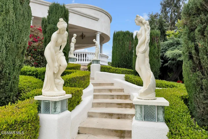 932 Rosario Dr- HsHProd-48