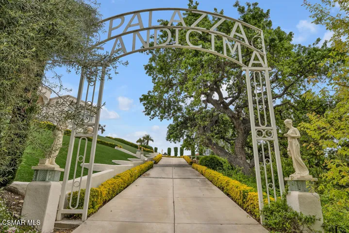 932 Rosario Dr- HsHProd-22