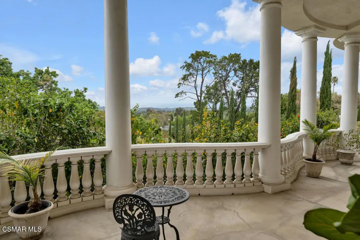 932 Rosario Dr- HsHProd-32