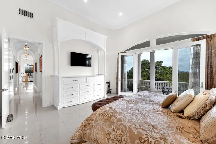 932 Rosario Dr- HsHProd-102