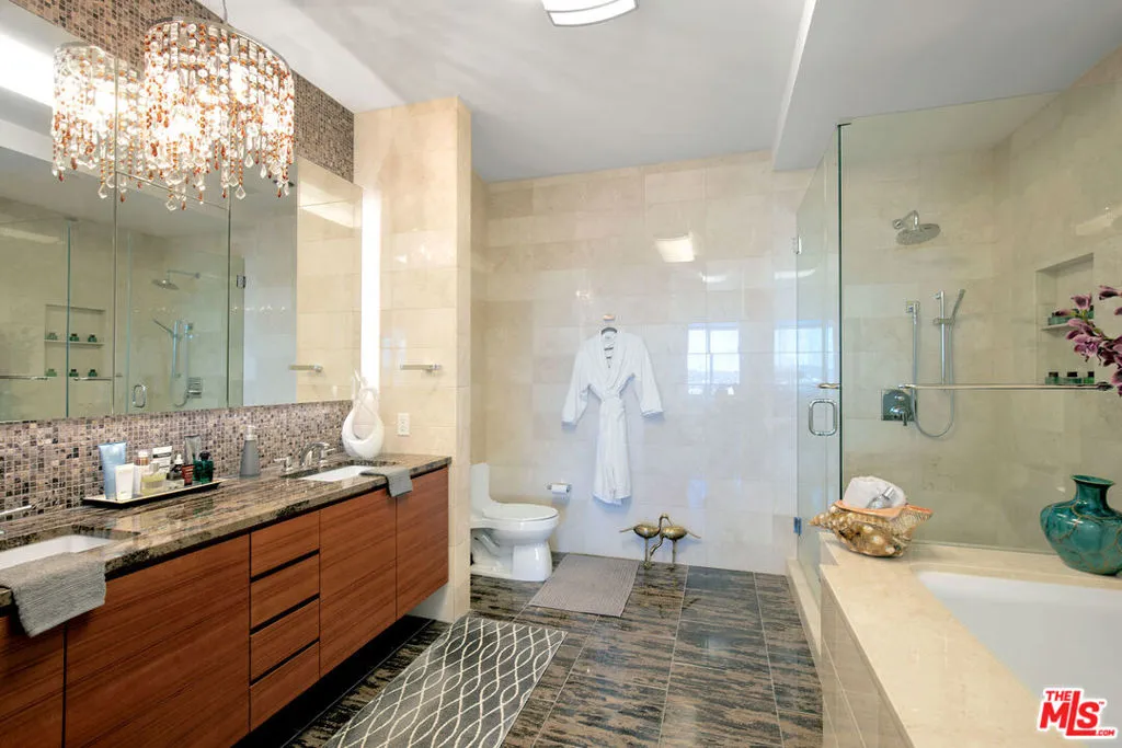 900 W Olympic Boulevard 40f, Los Angeles, California 90015 home-pic-6