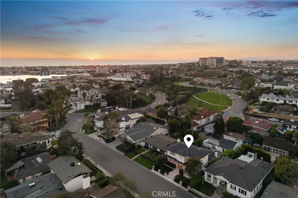 425 Tustin Avenue, Newport Beach, California 92663 home-pic-34