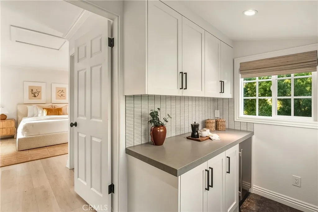 425 Tustin Avenue, Newport Beach, California 92663 home-pic-29