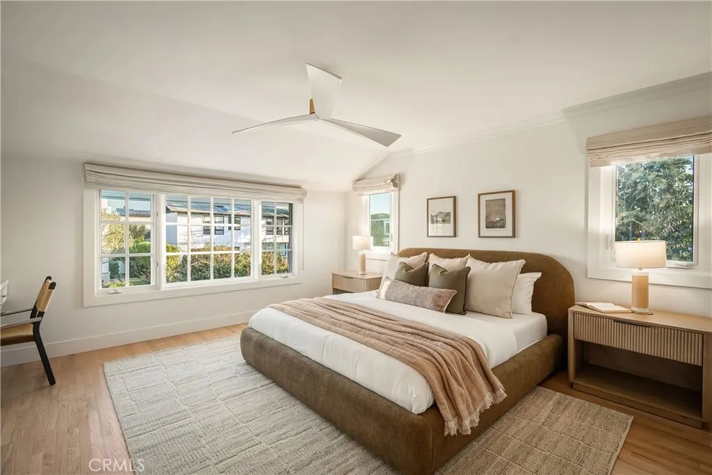 425 Tustin Avenue, Newport Beach, California 92663 home-pic-18