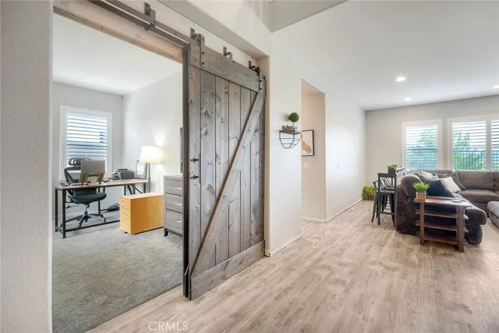 Wide Entry Way