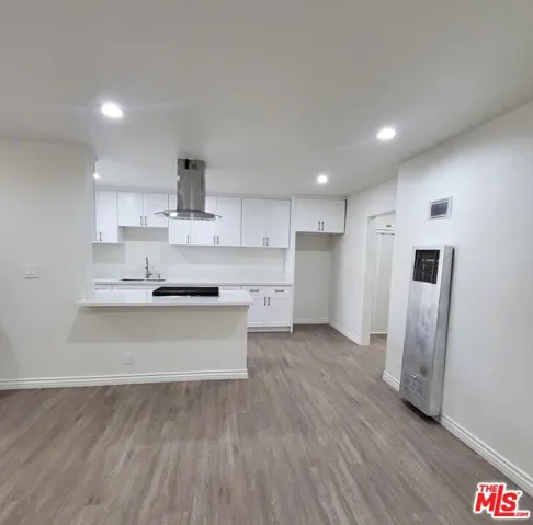 933 S Norton Avenue 4, Los Angeles, California 90019