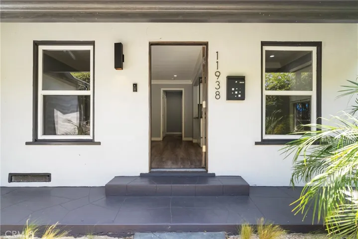 11938 Exposition Boulevard, Los Angeles, California 90064
