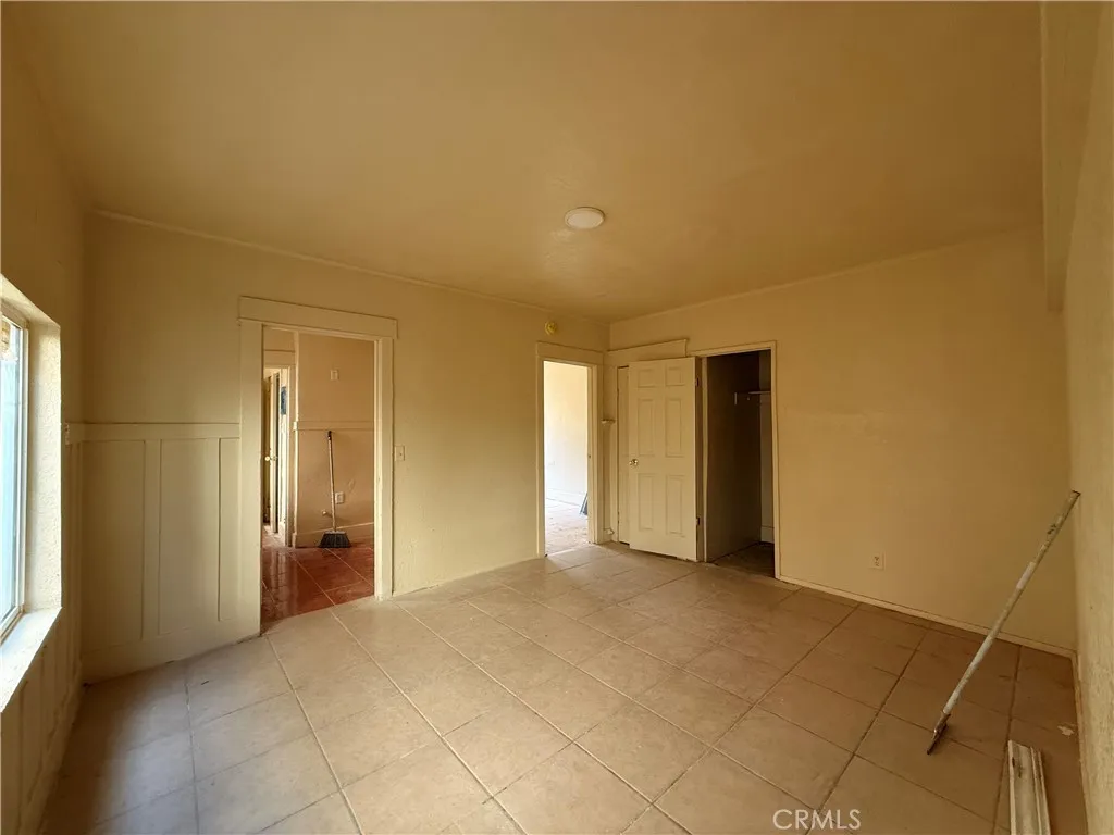 4257 San Pedro Place, Los Angeles, California 90011 — photo 5