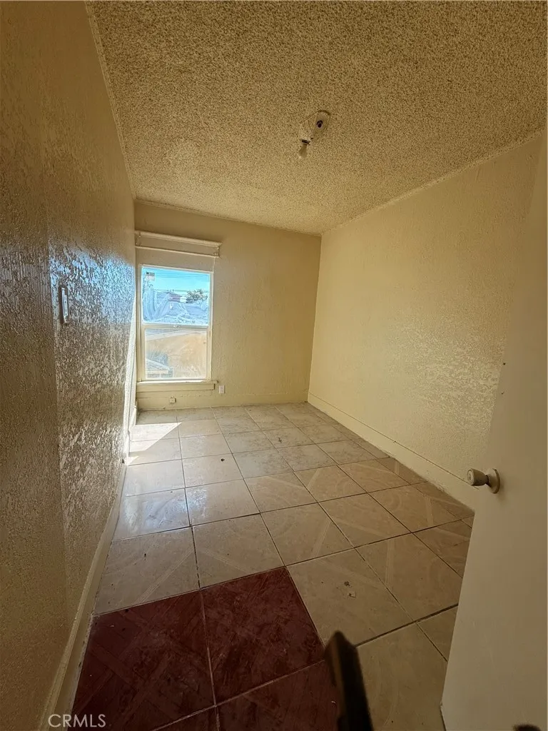 This is first floor unit two bedrooms two bath This is first floor unit two bedrooms two bath