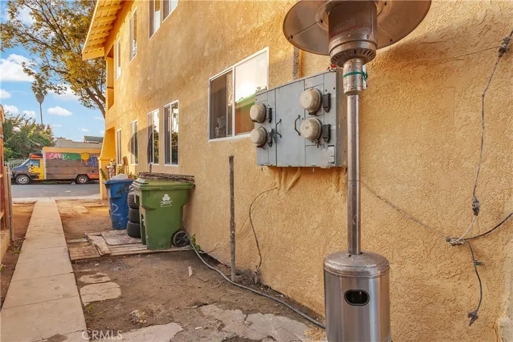 4257 San Pedro Place, Los Angeles, California 90011