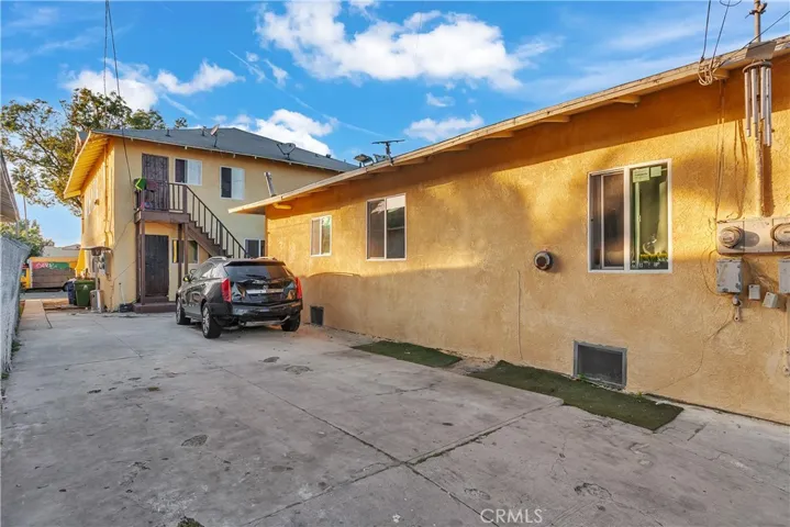 4257 San Pedro Place, Los Angeles, California 90011