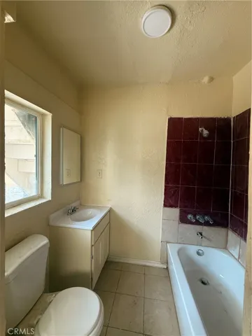 4257 San Pedro Place, Los Angeles, California 90011