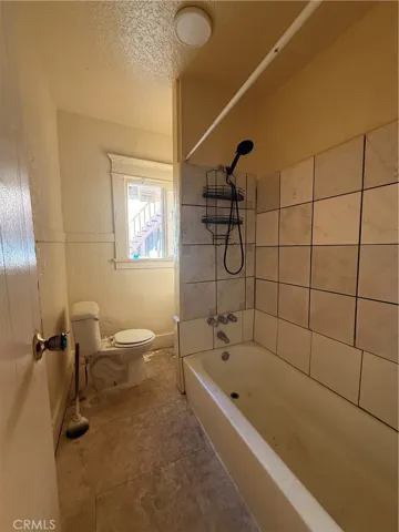 4257 San Pedro Place, Los Angeles, California 90011